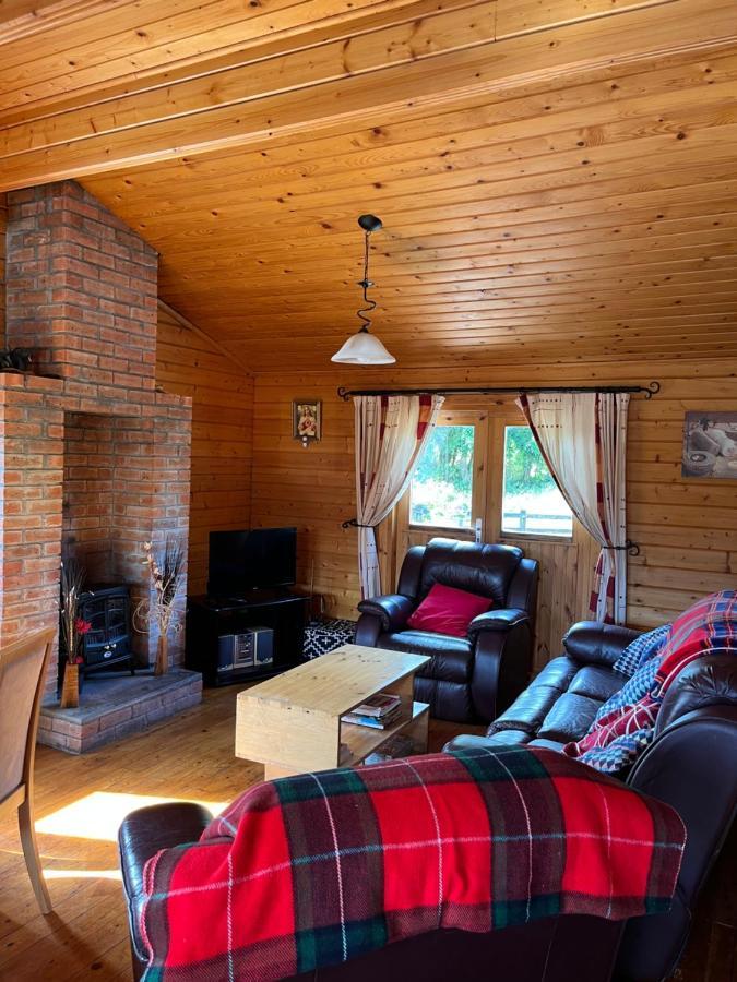 Red Squirrel Lodge Голуэй Экстерьер фото